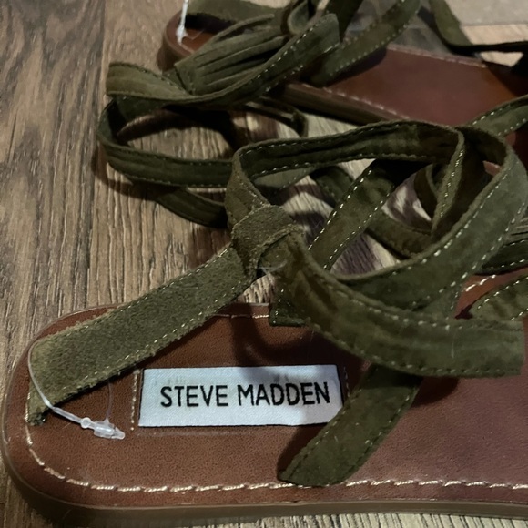 Steve Madden Suede Dark Green Gladiator Strappy Sandals. Brand New. Size 7 - Picture 1 of 3
